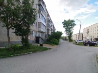 Solikamsk, 20 let Pobedy st, house 184. Apartment house