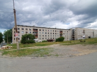 Solikamsk, 20 let Pobedy st, house 190. Apartment house