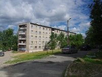 Solikamsk, 20 let Pobedy st, house 192. Apartment house