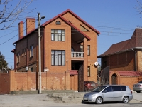 Rostov-on-Don, Portovaya st, house 358. Private house