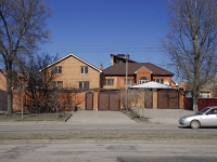 Rostov-on-Don, Portovaya st, house 382. Private house