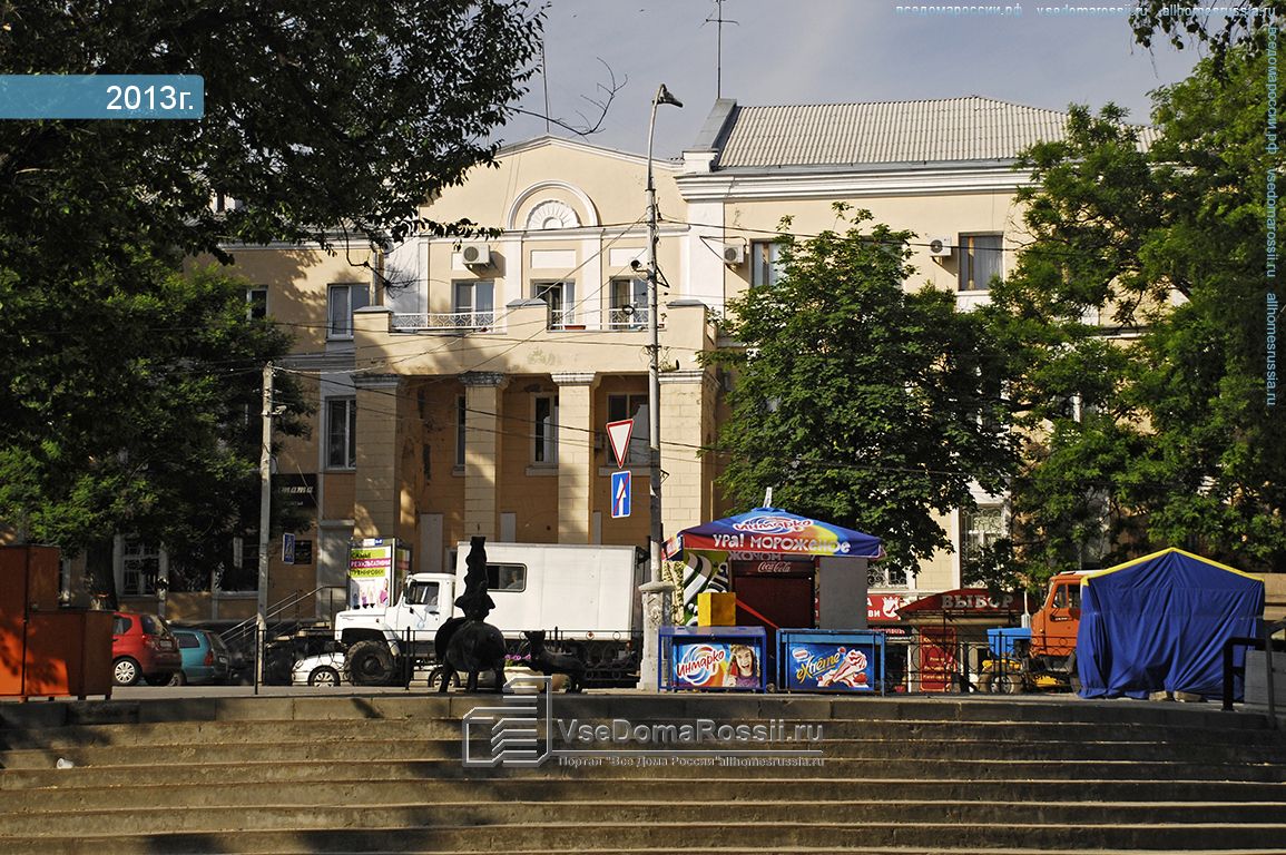 Ремонт домов таганрог. Петровская 87 Таганрог. Петровская 89 Таганрог. Таганрог, ул. Петровская, 87. Таганрог, улица Петровская 81.