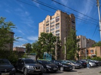 , avenue Pervomayskiy, house 64 к.1. Apartment house