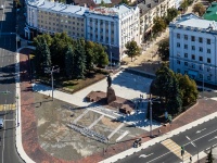 , monument В.И.ЛенинуSobornaya st, monument В.И.Ленину