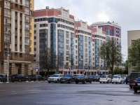 , Vokzalnaya st, house 61. Apartment house