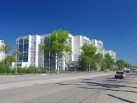 neighbour house: st. Pobedy, house 146. Apartment house