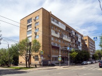 neighbour house: st. Leningradskaya, house 83. Apartment house