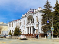 neighbour house: st. Lev Tolstoy, house 94. community center "Железнодорожников им А.С.Пушкина"