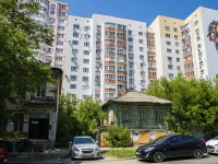 улица Никитинская, house 22. многоквартирный дом