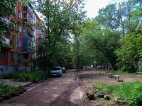 Samara, Revolyutsionnaya st, house 52. Apartment house