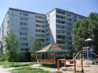 улица Чернореченская, house 18. многоквартирный дом