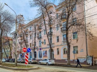 neighbour house: st. Leninskaya, house 117. Apartment house