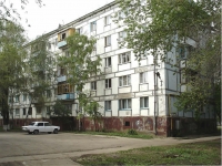 Novokuibyshevsk, Pobedy avenue, house 35А. Apartment house