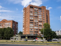 neighbour house: st. 40 Let Pobedi, house 40. Apartment house