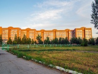 Togliatti, 40 Let Pobedi st, house 48. Apartment house