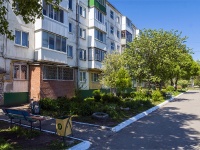 Togliatti, 50 let Oktyabrya blvd, house 67. Apartment house