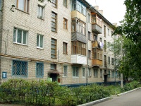 Togliatti, Lenin st, house 111. Apartment house