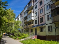 Togliatti, Pobedy st, house 38. Apartment house