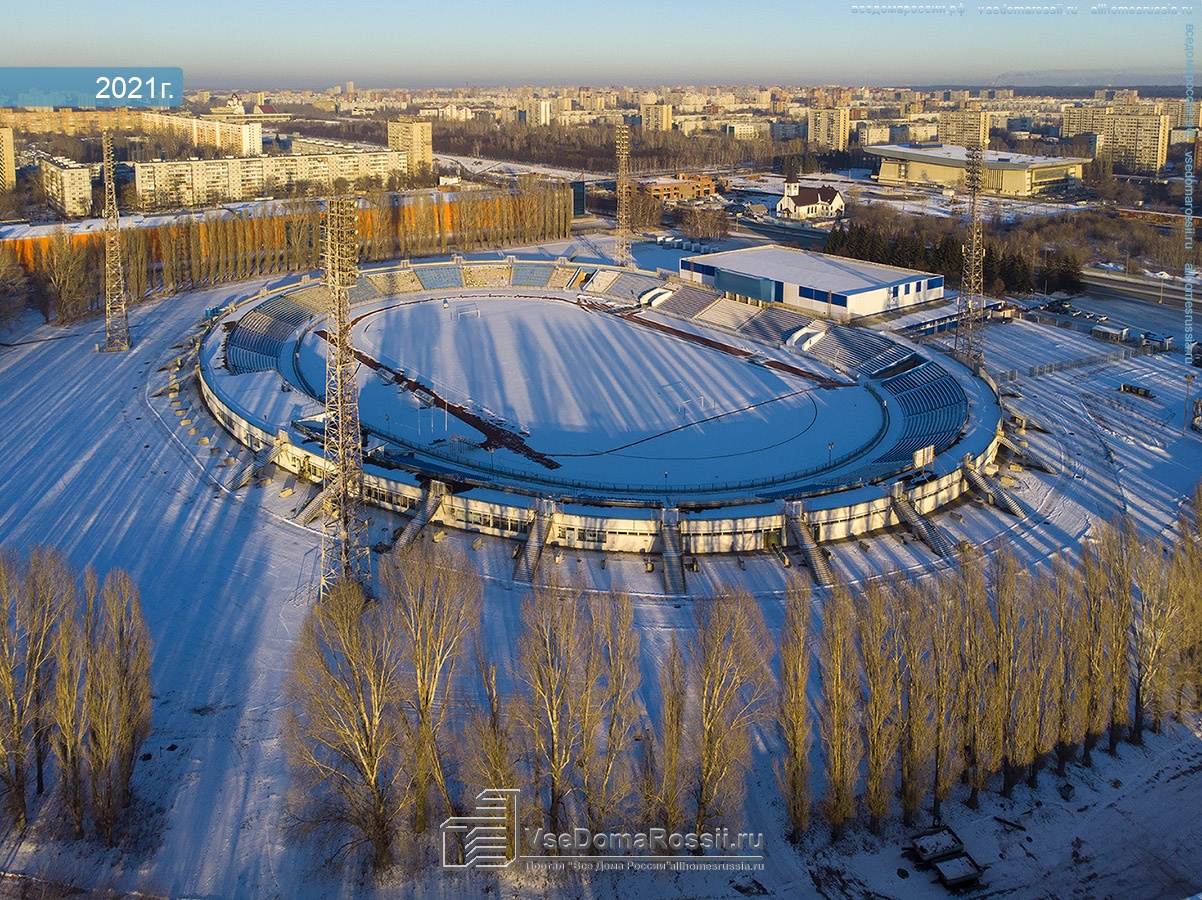 Торпедо тольятти. Стадион Торпедо Тольятти. Торпедо, Тольятти, Революционная улица. Торпедо Тольятти каток.