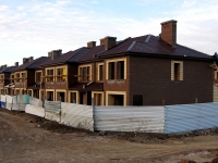 Togliatti, Sportivnaya st, house 81. Apartment house