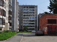 叶卡捷琳堡市, Manevrovaya st, 房屋 27. 公寓楼