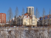 улица Луначарского, house 240/6. многоквартирный дом