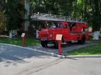 Екатеринбург, памятник Пожарной автолестницеулица Мира, памятник Пожарной автолестнице