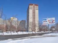 Yekaterinburg, Moskovskaya st, house 216. Apartment house