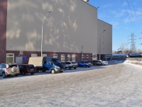 Yekaterinburg, Kosmonavtov avenue, house 64. garage (parking)