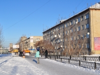 neighbour house: avenue. Kosmonavtov, house 70. Apartment house