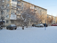 Yekaterinburg, Starykh Bolshevikov str, house 84/2. Apartment house