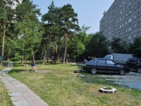 Yekaterinburg, Shaumyan st, house 107. Apartment house