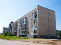 Nevyansk, Lenina (pos. tcementnij) st, house 70. Apartment house