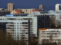 Ulyanovsk, Leninskogo komsomola avenue, 房屋 32. 公寓楼