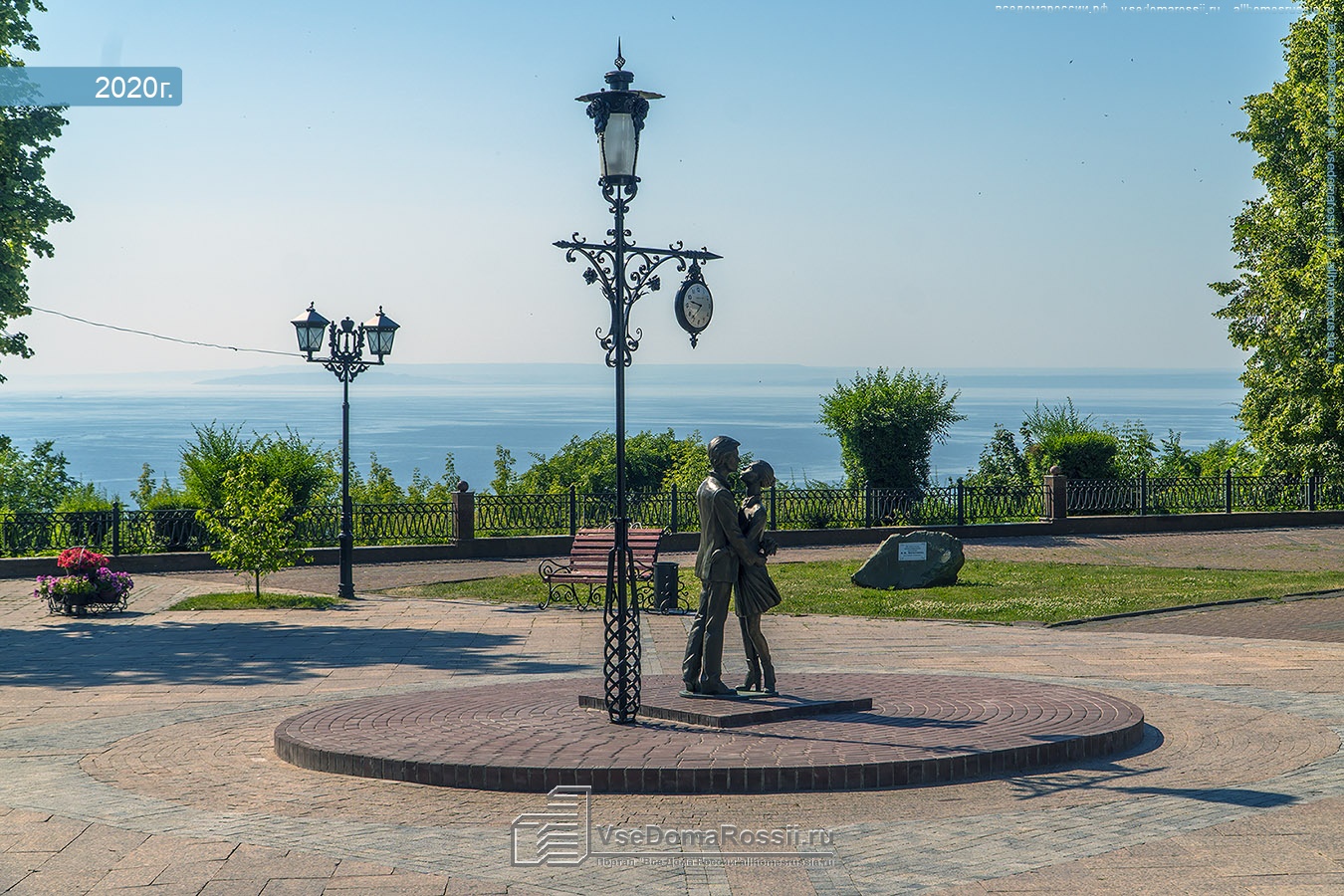 Парк дружбы народов Ульяновск памятник Молдова