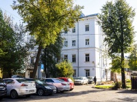 , st Maksimov, house 1. Apartment house