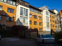 neighbour house: st. Ushinsky, house 6А. Apartment house