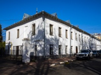 neighbour house: st. Revolyutsionnaya, house 8. Apartment house