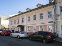 neighbour house: st. Revolyutsionnaya, house 9А. office building