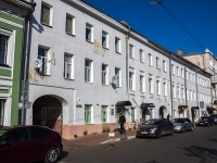 neighbour house: st. Revolyutsionnaya, house 18. office building