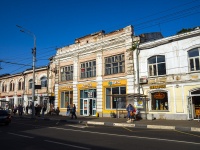 neighbour house: st. Pervomayskaya, house 33. shopping center