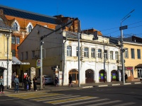 neighbour house: st. Pervomayskaya, house 49. beauty parlor