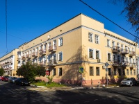 , st Volkov, house 2/4. Apartment house