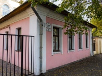 neighbour house: . , house 26. music school Детская школа искусств им. Л.В. Собинова 