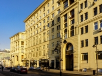 Zamoskvorechye, Pyatnitskaya st, house 59/19 СТР5. Apartment house