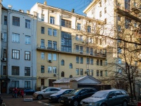 Zamoskvorechye, Pyatnitskaya st, house 59/19 СТР5. Apartment house