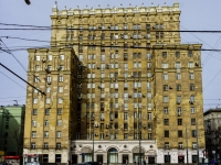 Meshchansky district, Mira avenue, house 49. Apartment house