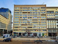 Begoboy district, Leningradskiy avenue, house 4/2. Apartment house