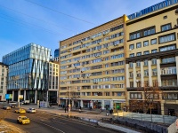 Begoboy district, Leningradskiy avenue, house 4/2. Apartment house