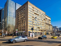 neighbour house: avenue. Leningradskiy, house 4/2. Apartment house